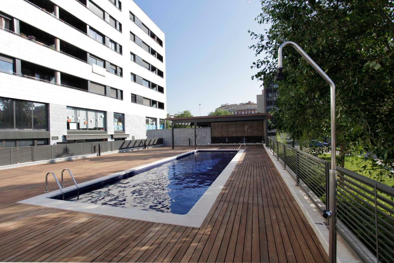 1216 - Forum Gardens Apartment *